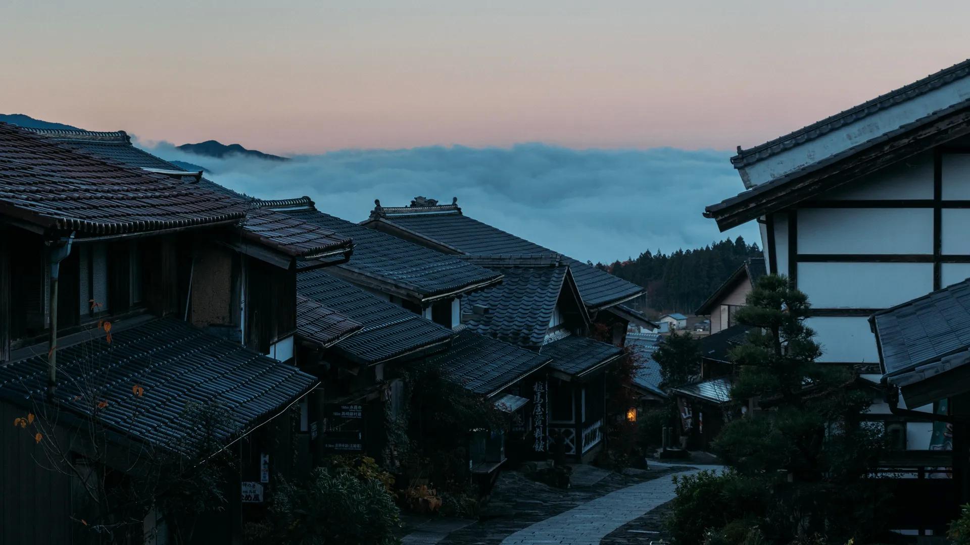 云 城市 街景 房屋 路径